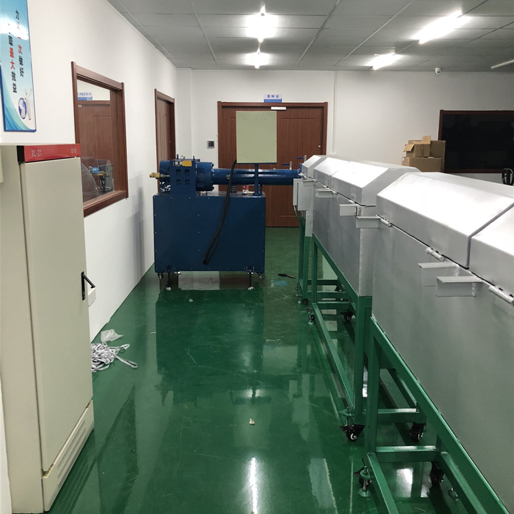 硅膠擠出機IMG_1548_副本.jpg
